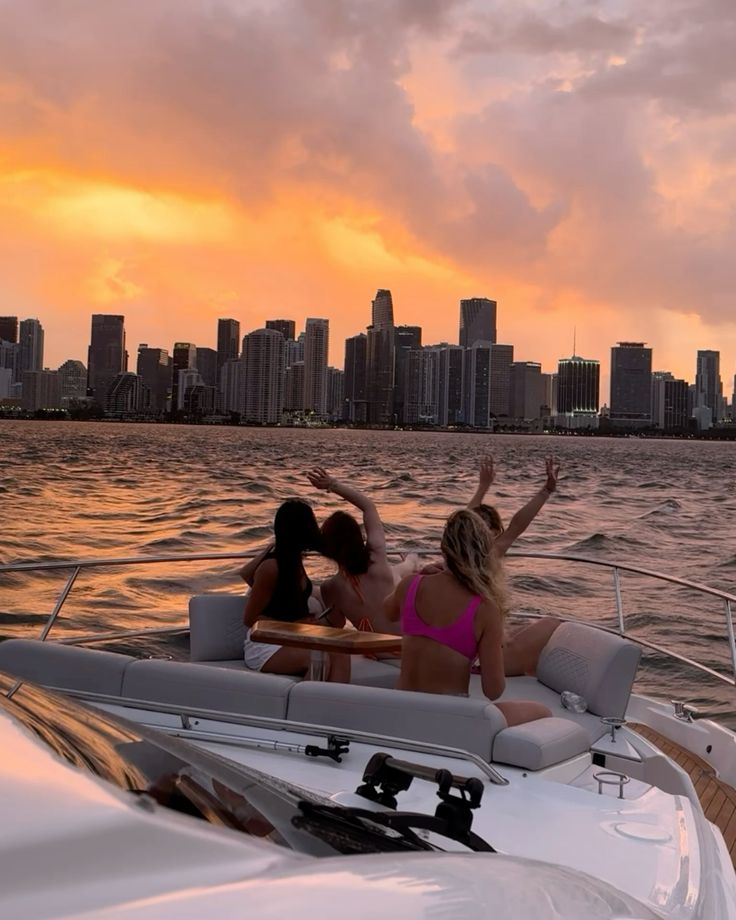 Sunset over the Miami skyline